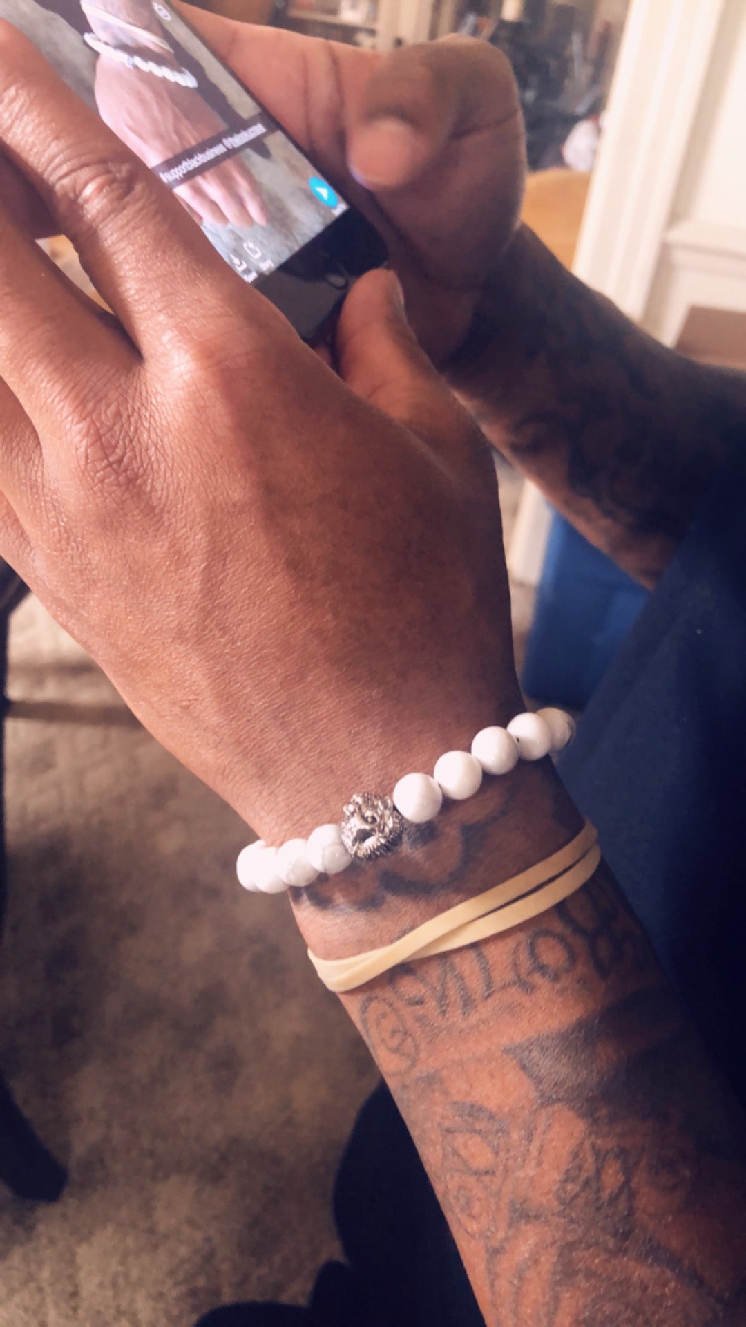 Howlite Lion Head Bracelet